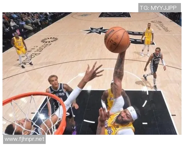 弗拉格35分8篮板终结连败比肩詹姆斯，未来巨星降临献统治级表演